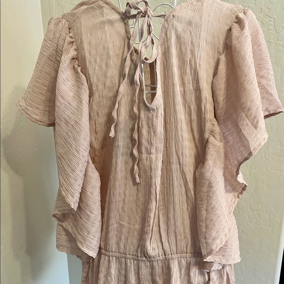 Romantic Ruffled Blouse NWT - Picture 7 of 9